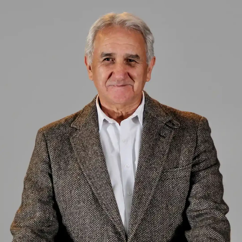 Pastor Fernando Serrano